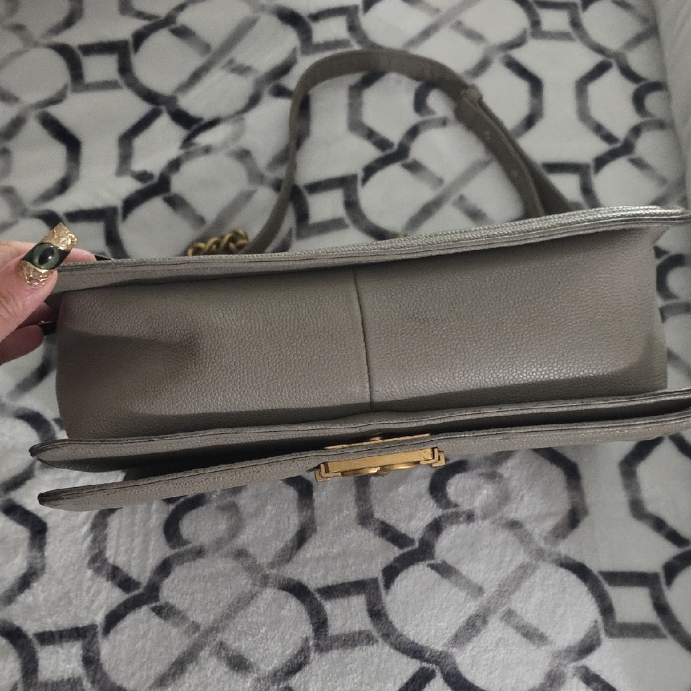 Chanel Metallic Gray Quilted Shoulder Bag - Picture 5 of 9